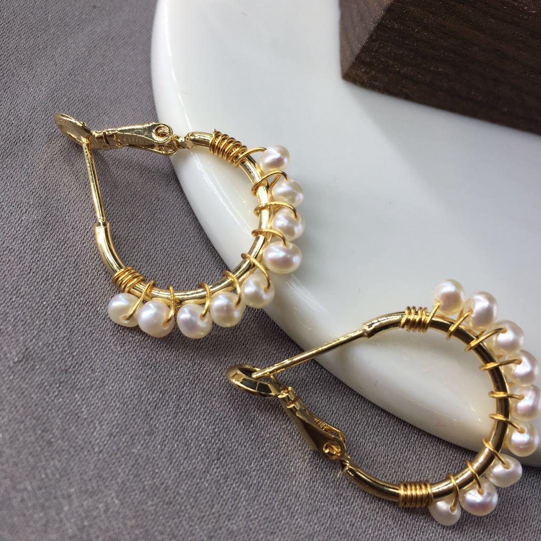 14K Gold-Infused Elegance: Hand-Assembled Freshwater Pearl Adorned Ear Hooks in Versatile Fashion