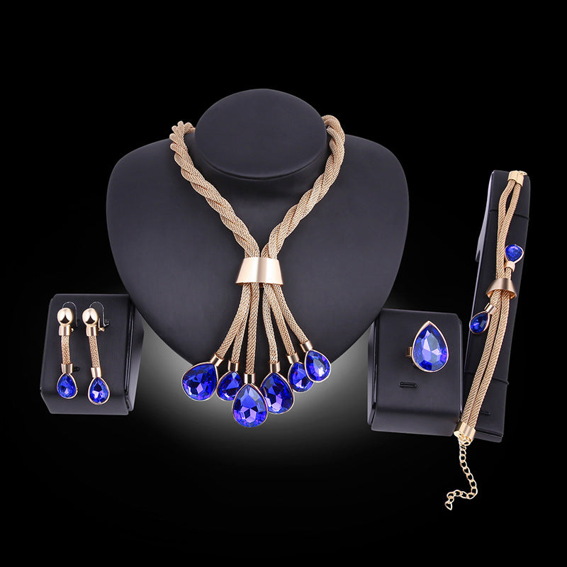 Diamond Laced Gilded Jewellery Set for Women